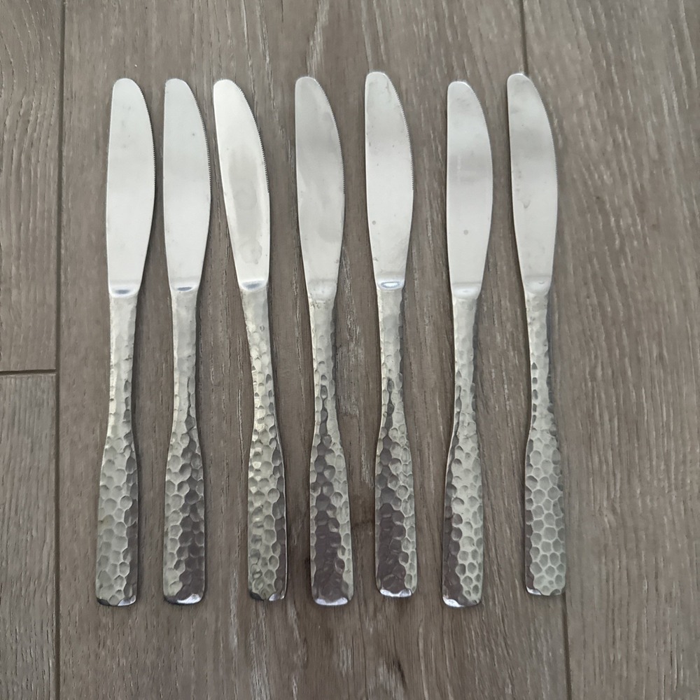 7Stanley Roberts PLYMOUTH COVE HAMMERED Stainless Colonial Rogers Dinner Knives
